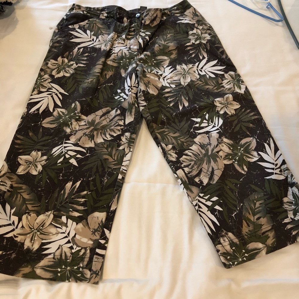 Tropical Capris